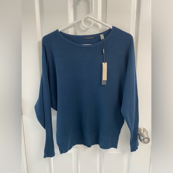 T Tahari sweater - Women’s M - NWT - Picture 2 of 4